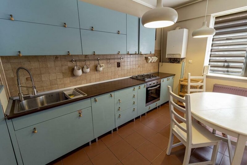 Apartament 3 camere zona straulesti sec.1